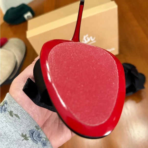 Christian Louboutin Matricia 100 Satin Bow Heels color Black size 38 - Picture 8 of 14